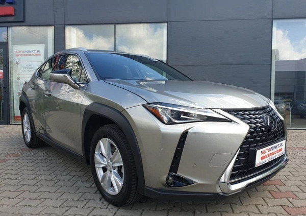 Lexus UX cena 114900 przebieg: 47388, rok produkcji 2020 z Warszawa małe 232